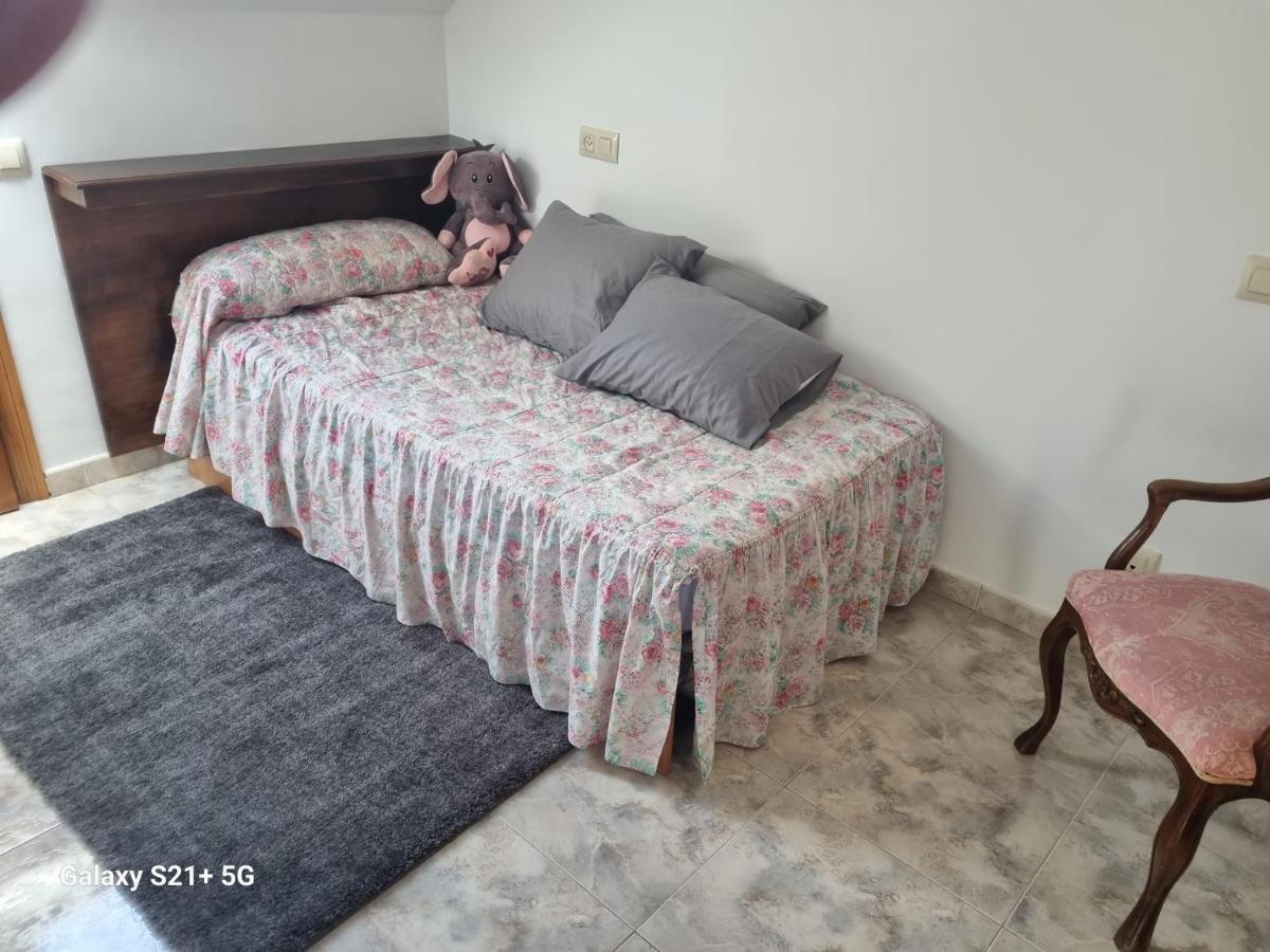 Triplex Corral Apartment О Грове Екстериор снимка