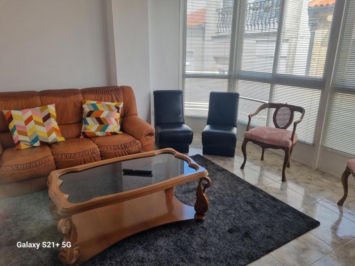 Triplex Corral Apartment О Грове Екстериор снимка