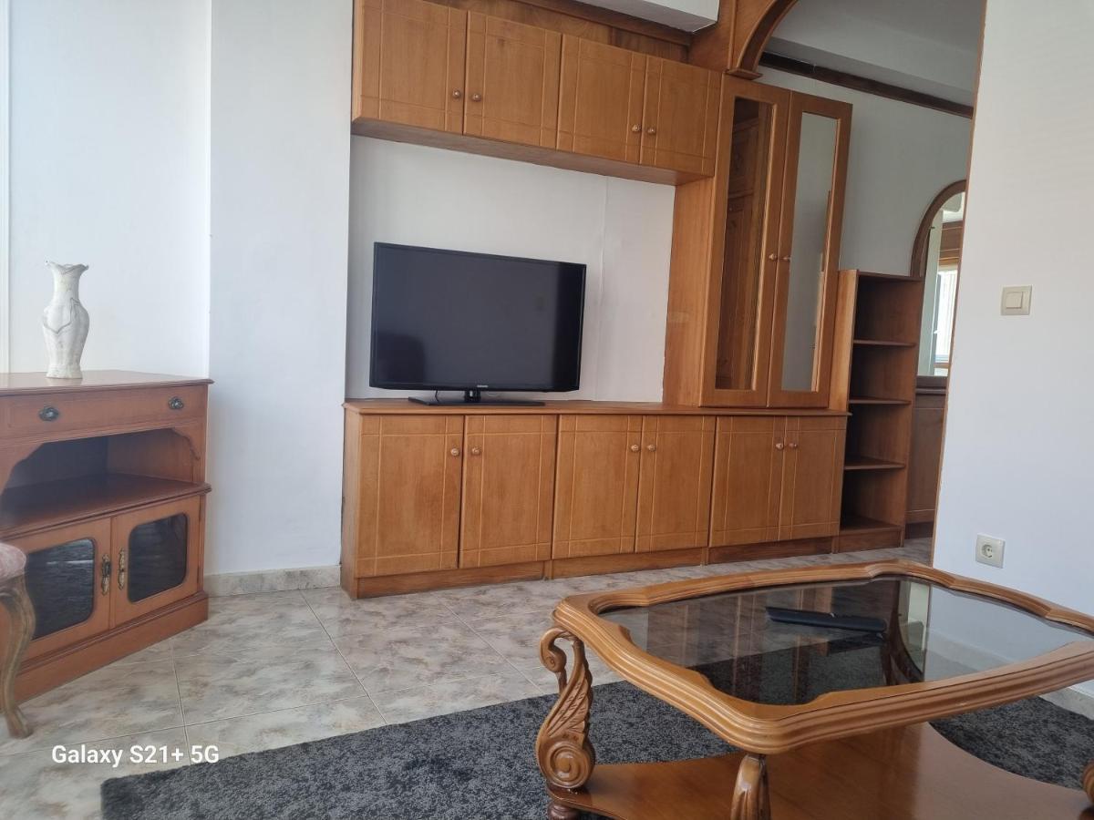 Triplex Corral Apartment О Грове Екстериор снимка
