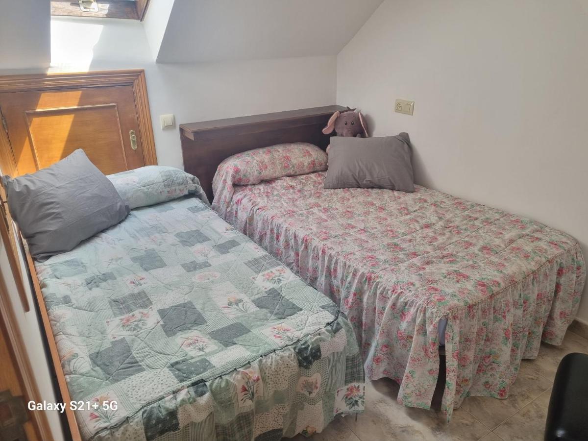 Triplex Corral Apartment О Грове Екстериор снимка