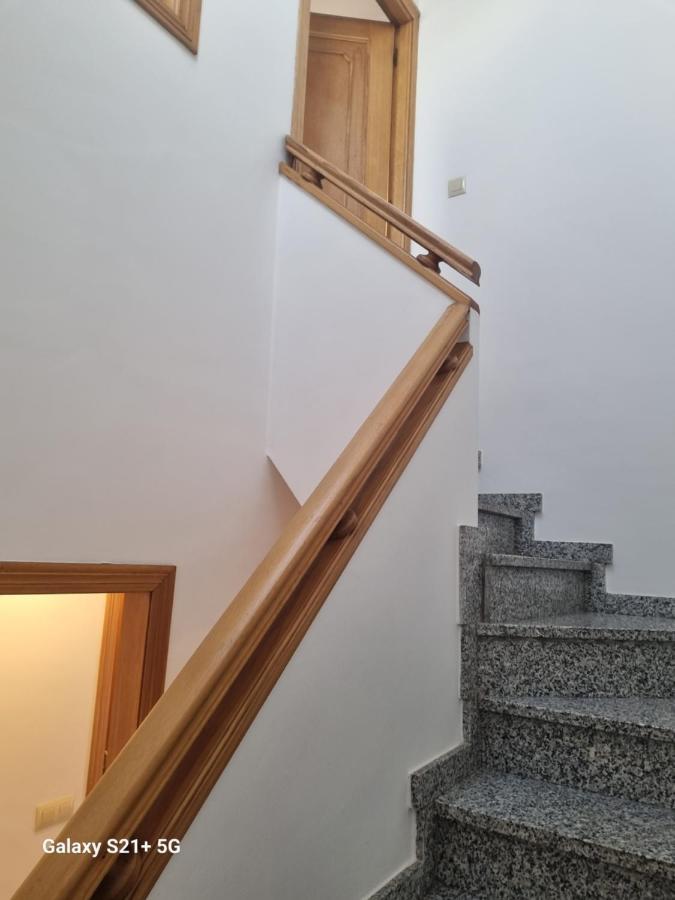 Triplex Corral Apartment О Грове Екстериор снимка