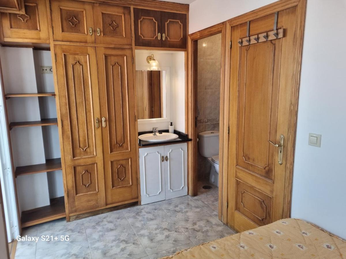 Triplex Corral Apartment О Грове Екстериор снимка