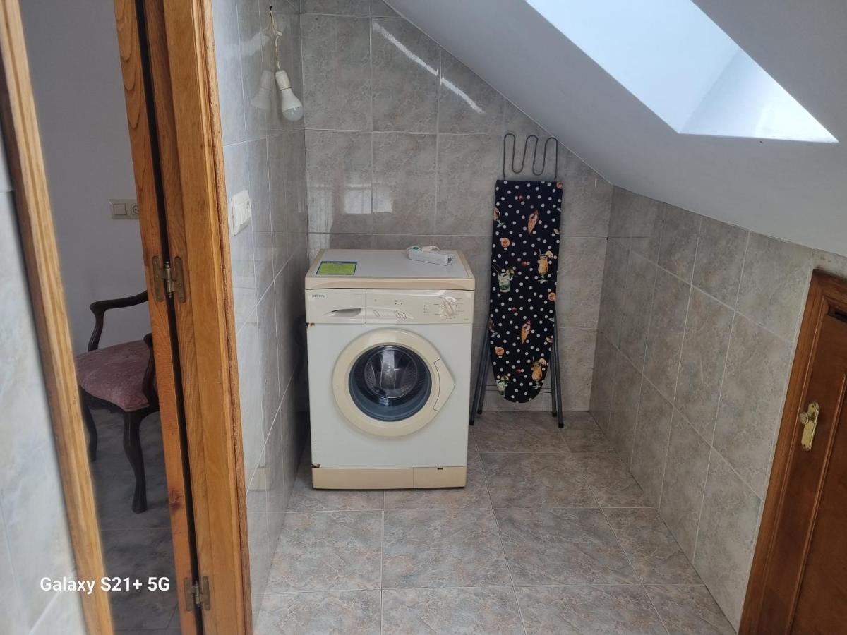 Triplex Corral Apartment О Грове Екстериор снимка