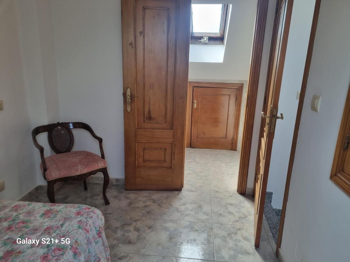 Triplex Corral Apartment О Грове Екстериор снимка