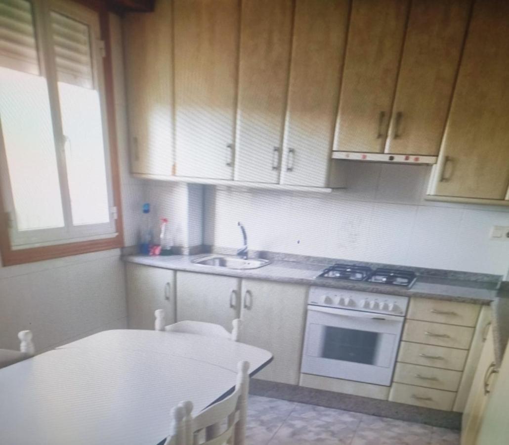 Triplex Corral Apartment О Грове Екстериор снимка